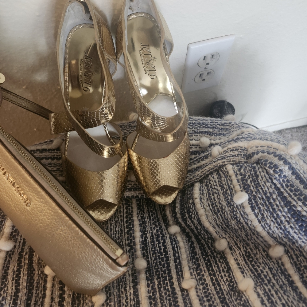 Micheal Korse Used Once For Weeding